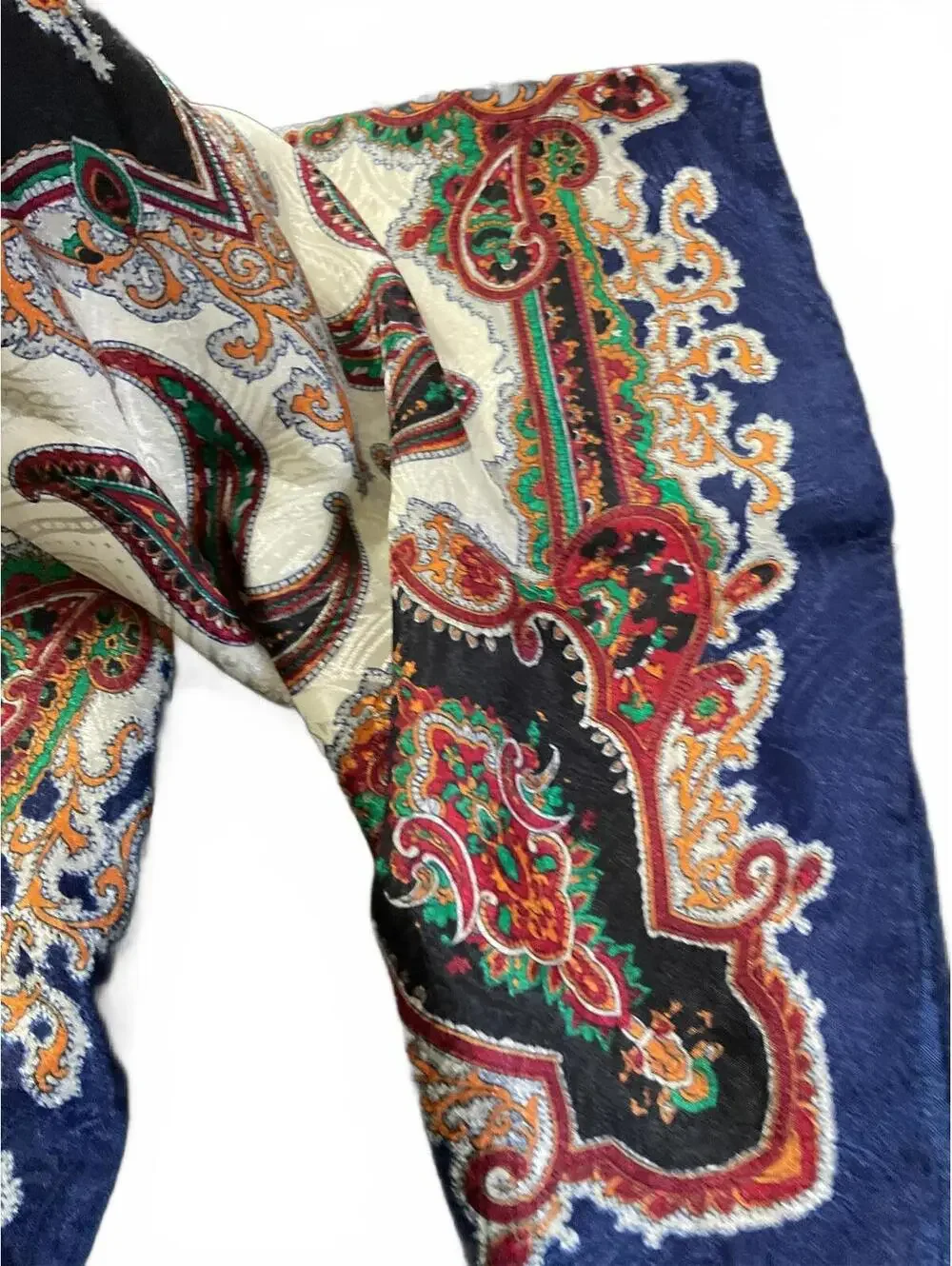 Elegant Multicolor Paisley Silk Print Women's Scarf
